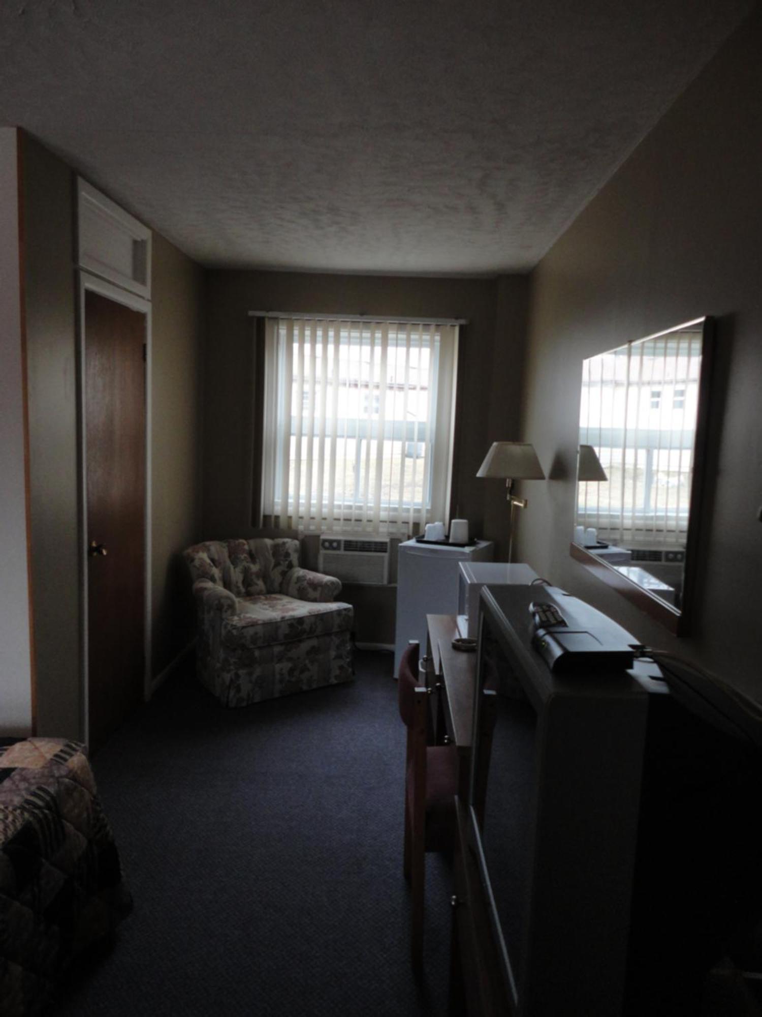 Hipwell'S Motel Fonthill Exterior foto