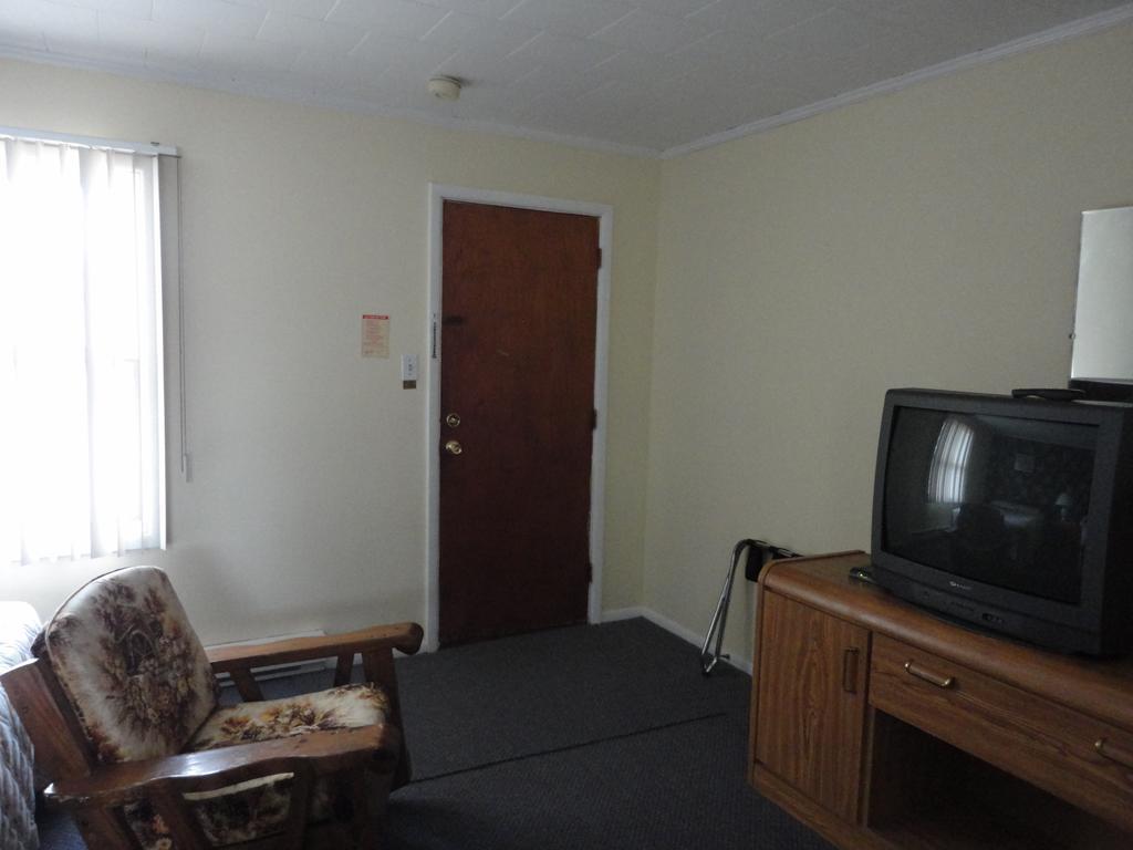 Hipwell'S Motel Fonthill Quarto foto