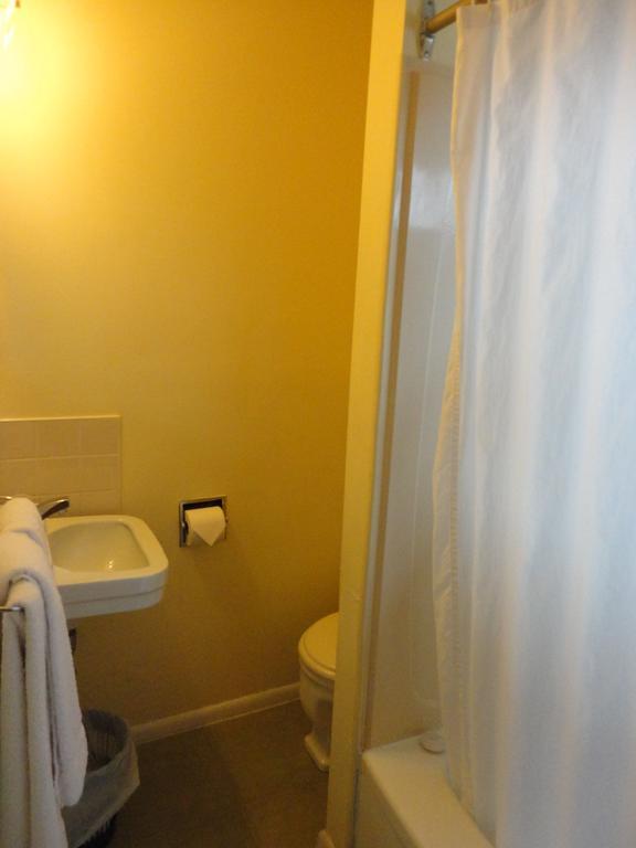 Hipwell'S Motel Fonthill Quarto foto