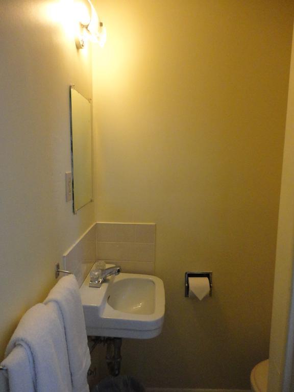 Hipwell'S Motel Fonthill Quarto foto