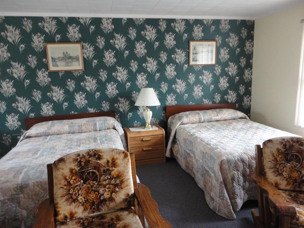 Hipwell'S Motel Fonthill Quarto foto