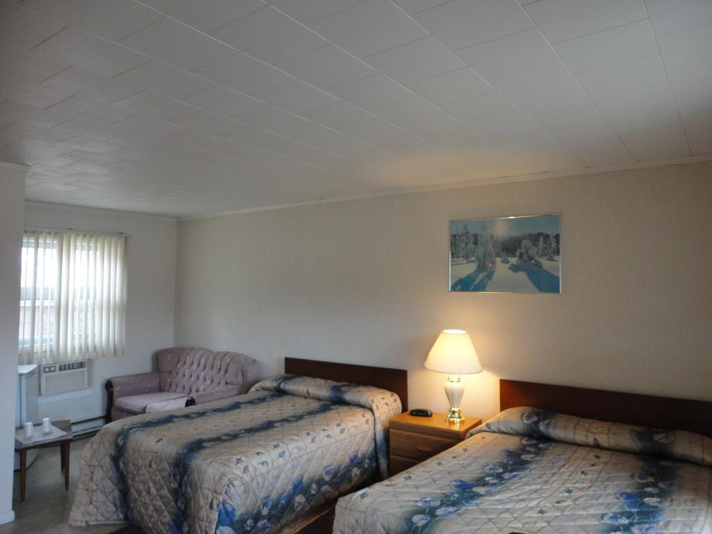 Hipwell'S Motel Fonthill Exterior foto