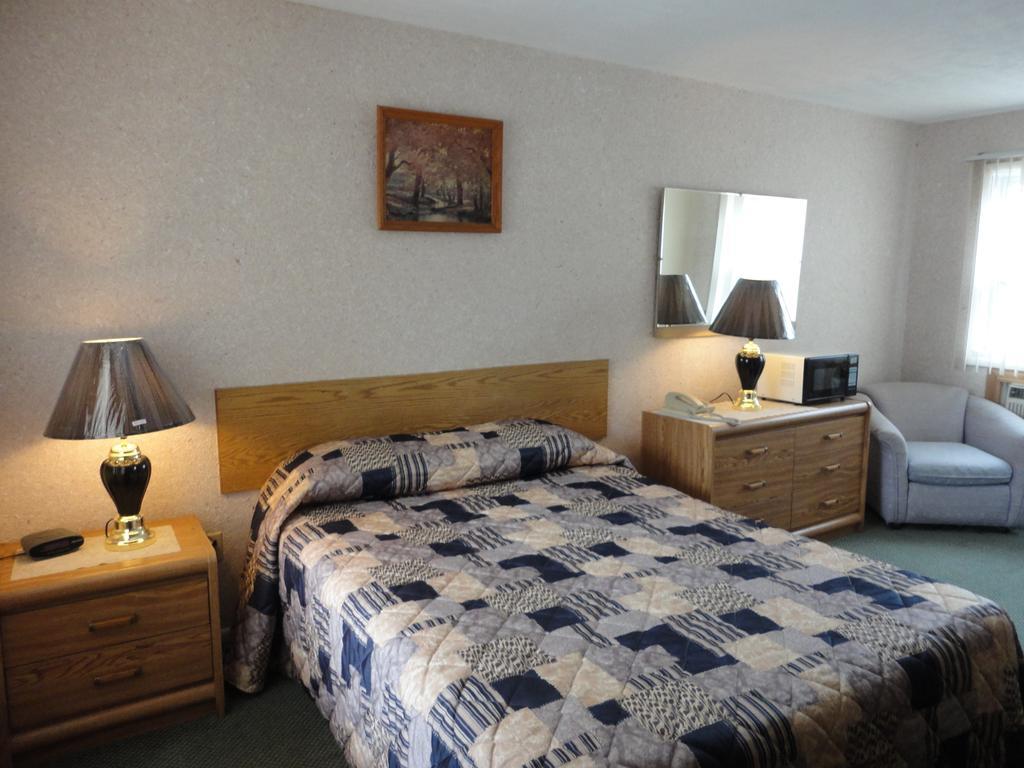Hipwell'S Motel Fonthill Quarto foto