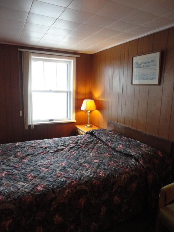 Hipwell'S Motel Fonthill Quarto foto